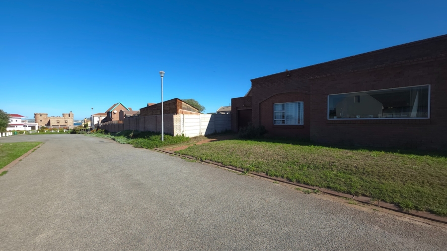 6 Bedroom Property for Sale in Bluewater Bay Western Cape